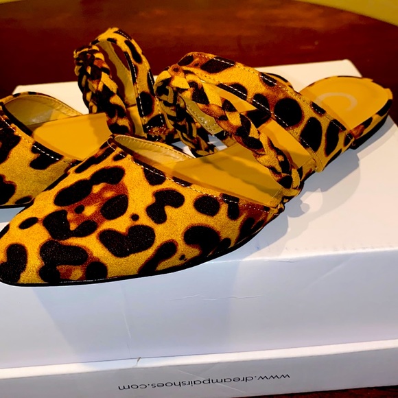 Leopard print slides - Picture 2 of 3